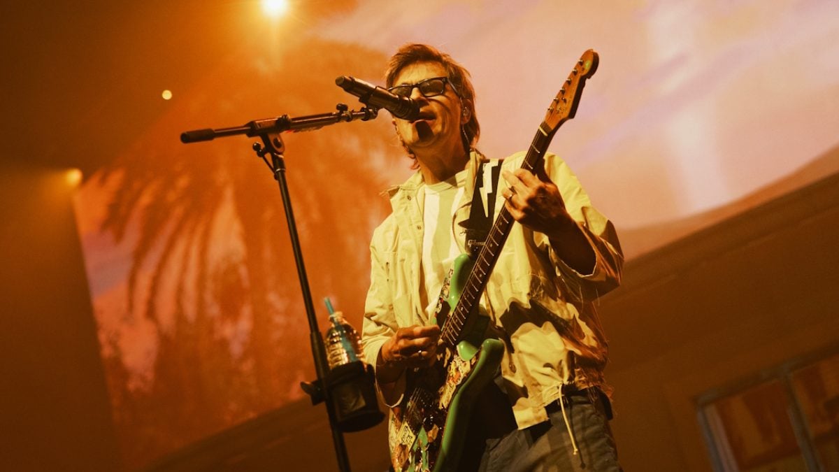 Weezer Dusts Off Rarities At The Gathering Tour Opener In Sacramento
