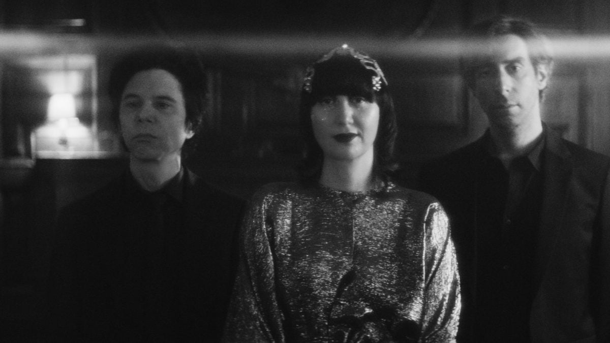 Yeah Yeah Yeahs Drop New Album & Concert Film ‘Hidden in Pieces Live At The Royal Albert Hall’