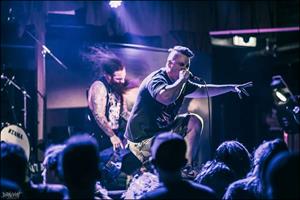 Disentomb, Signs of the Swarm and more